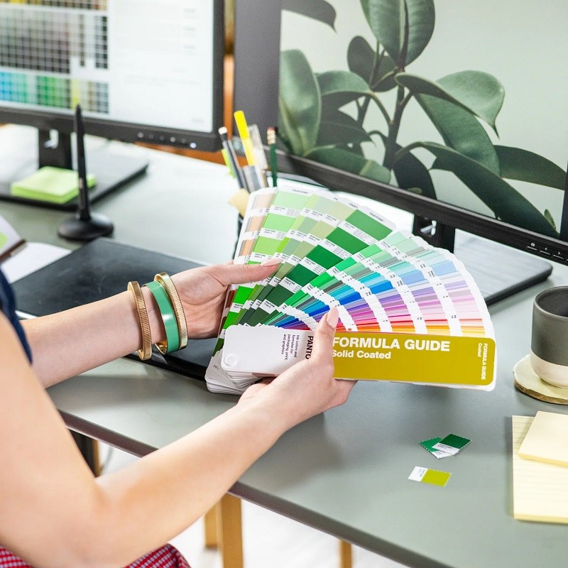 Pantone Formula Guide coated